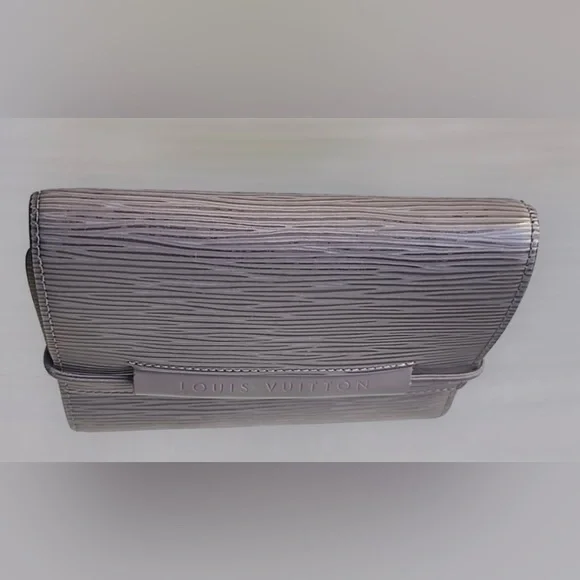 Louis Vuitton  Epi Portefeuille Elastic Tri FoldW/ BOX AND DUST BAGlike new1250$ - Picture 4 of 6